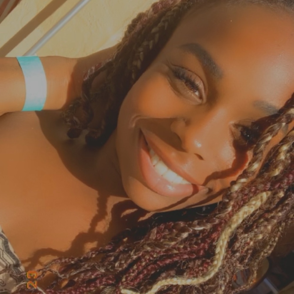 Meet your Posher, Cheyanne